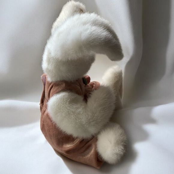 Vintage 1993 TY Attic Treasures “Sara” Soft White Bunny Rabbit Plush Toy Easter - Picture 7 of 12